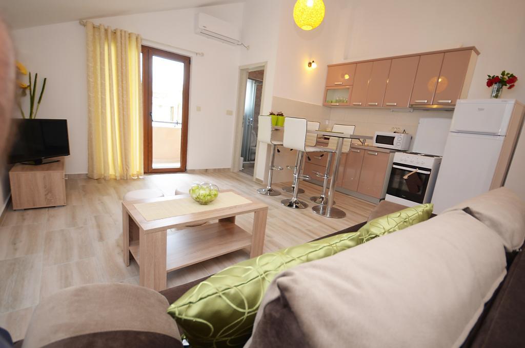 Apartmani Mizdrak Kotor Eksteriør billede