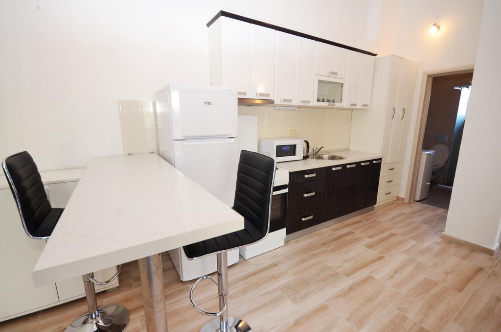 Apartmani Mizdrak Kotor Eksteriør billede
